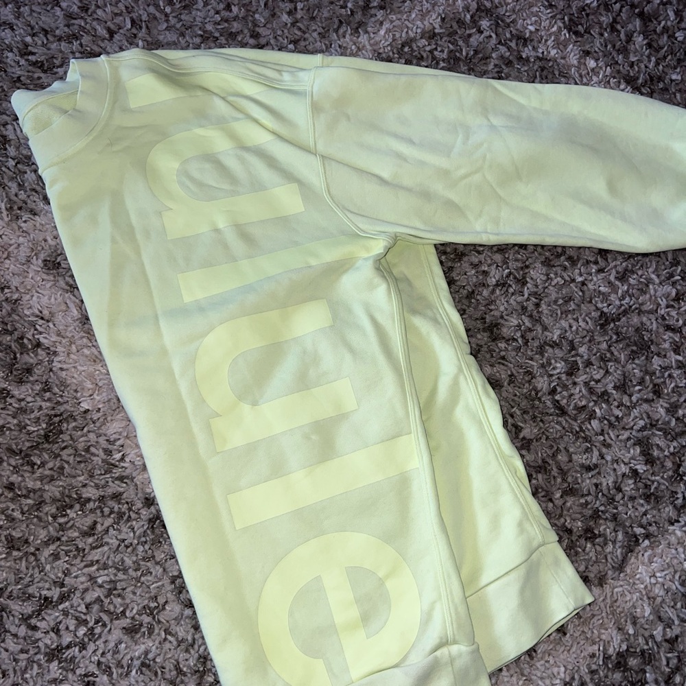 Lululemon Perfectly Oversized Crew *Graphic